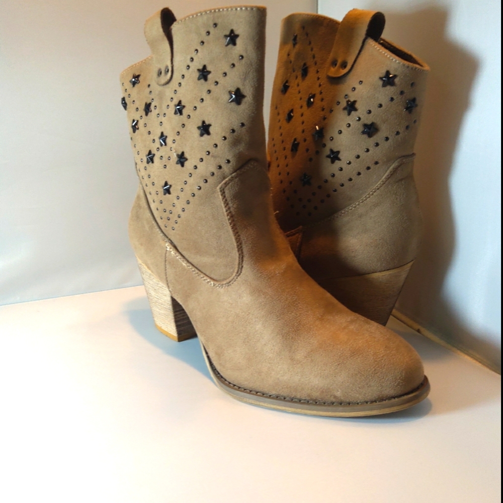 Cowgirl brown/taupe ankle boots with black… - Picture 2 of 9